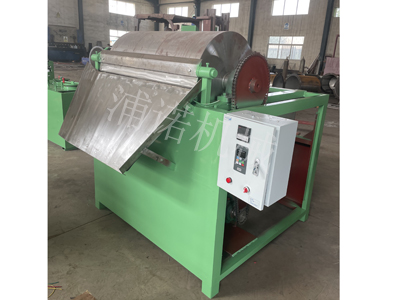 Simple paste making ma